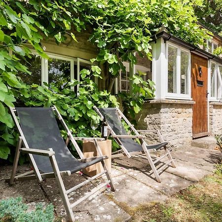 Architect Designed Cosy Cotswold Stone Cottage Quenington Kültér fotó